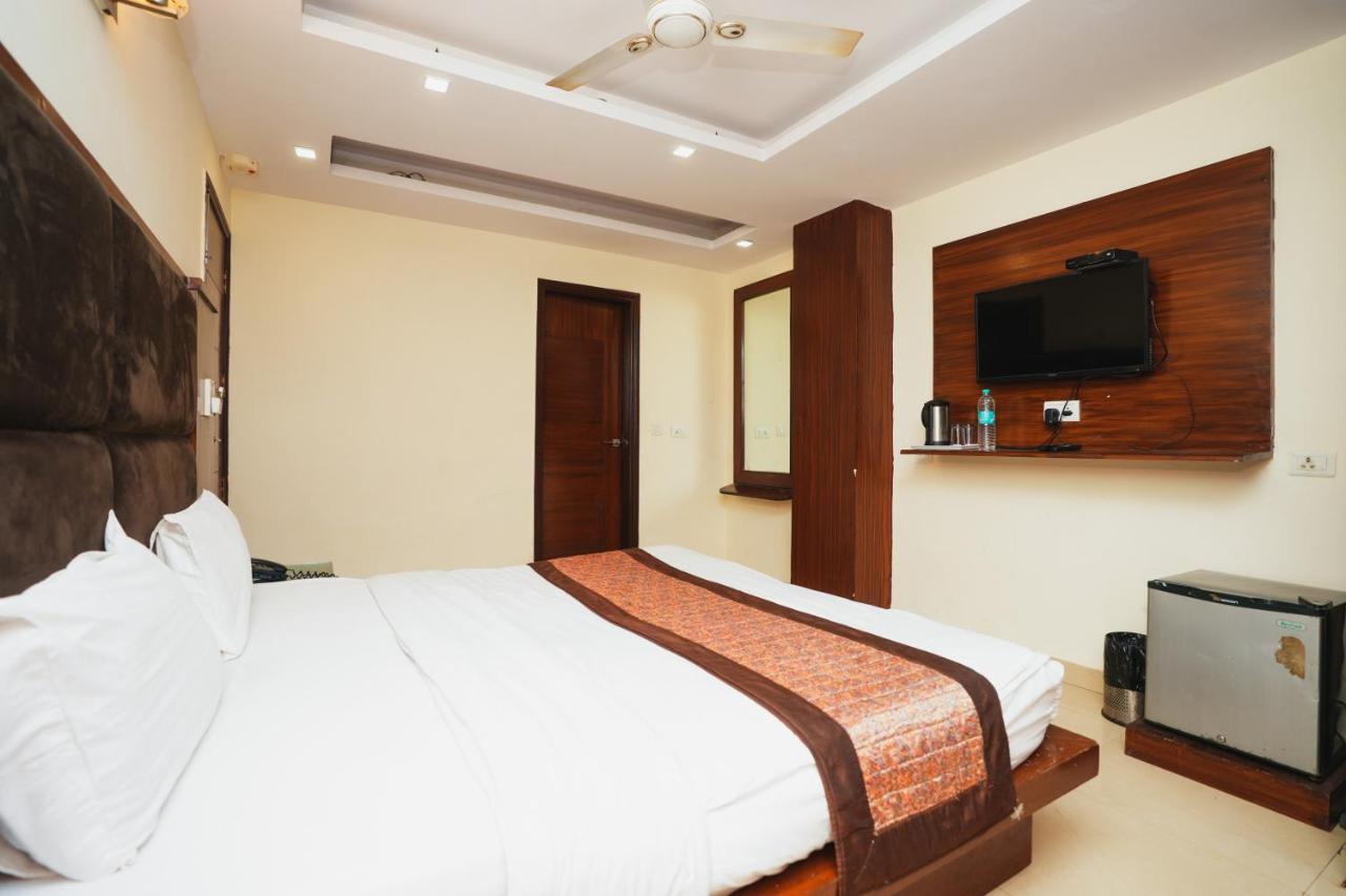 Hotel High 5 Land Delhi  Eksteriør billede